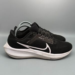 Nike Air Zoom Pegasus 40 Women's 9 Black White Athletic Running Sneakers Low Top